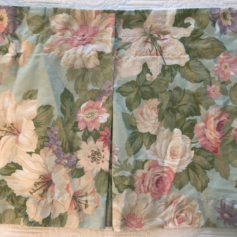 Vintage Martha Stewart Pink Roses Floral & Green Curtain Window Valance